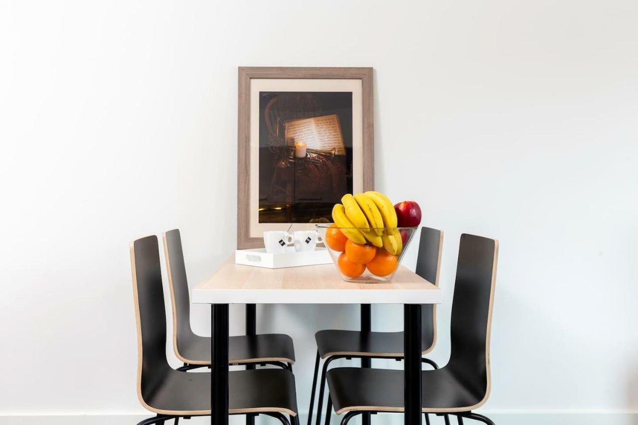 شقة Retreat To Quite Newly Build Apt Center دلفت المظهر الخارجي الصورة