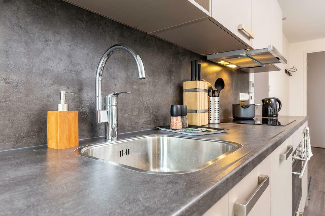 شقة Retreat To Quite Newly Build Apt Center دلفت المظهر الخارجي الصورة