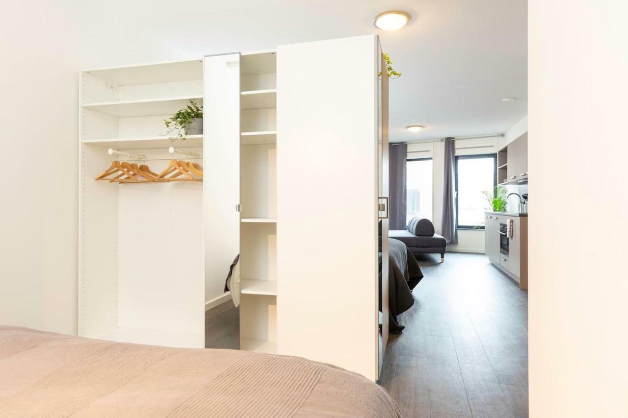 شقة Retreat To Quite Newly Build Apt Center دلفت المظهر الخارجي الصورة