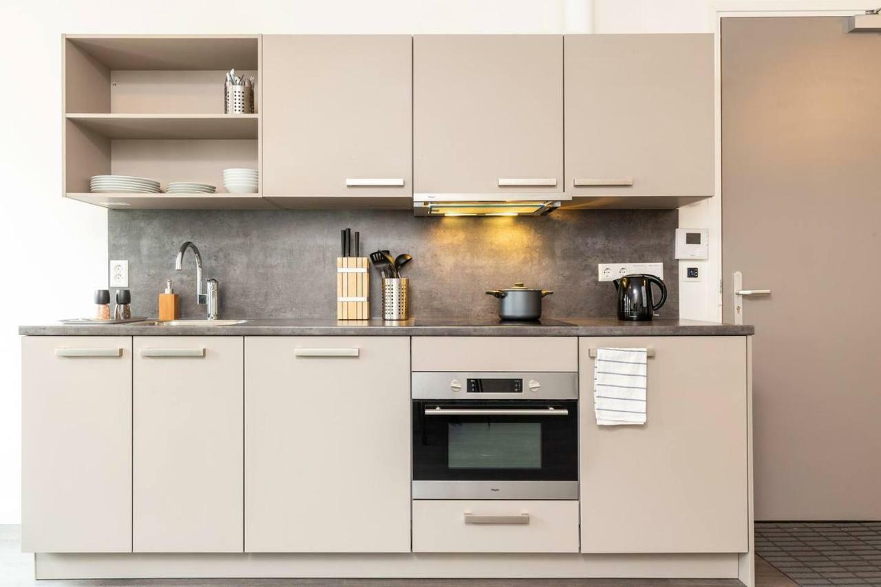 شقة Retreat To Quite Newly Build Apt Center دلفت المظهر الخارجي الصورة