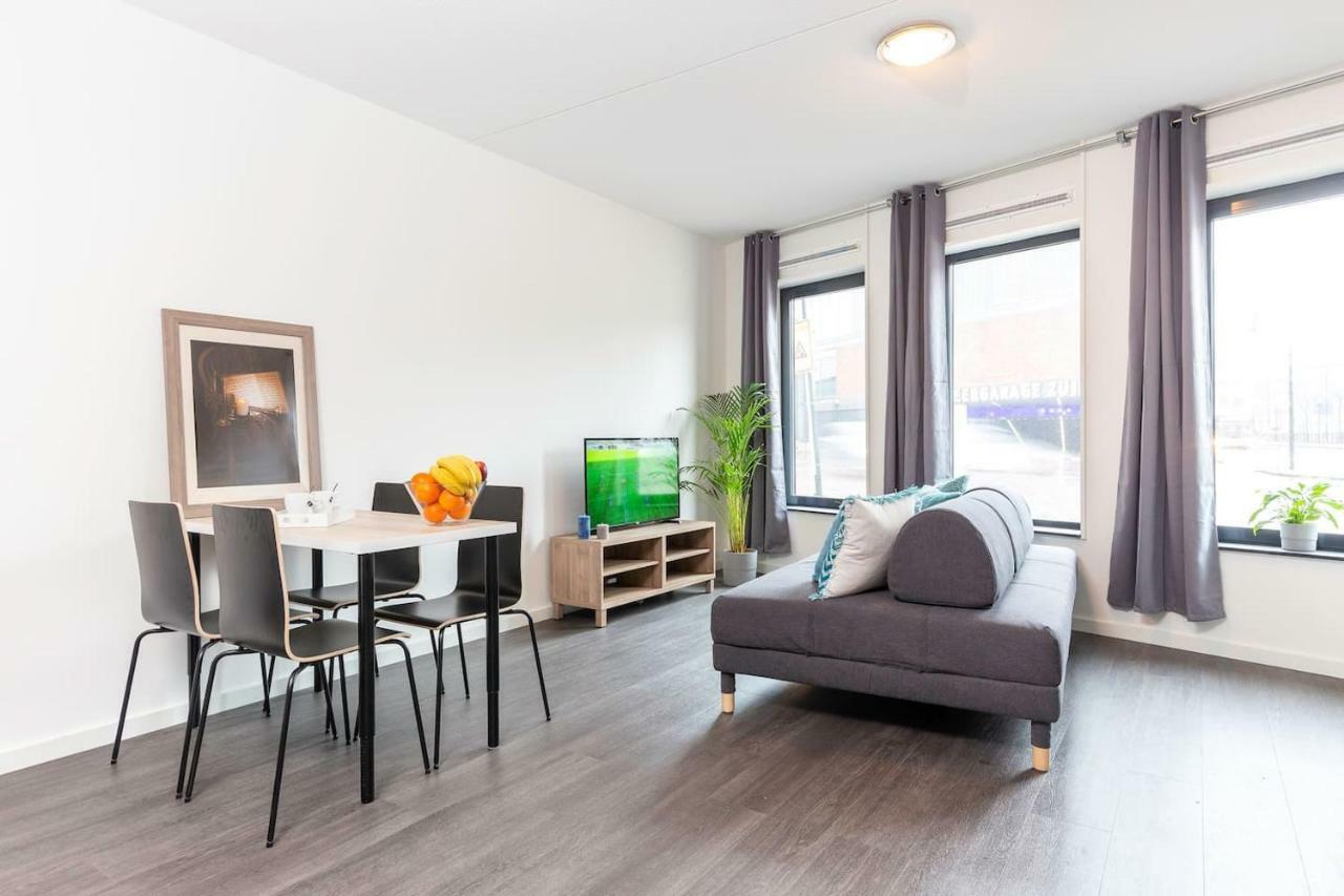 شقة Retreat To Quite Newly Build Apt Center دلفت المظهر الخارجي الصورة